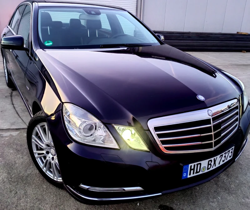 Mercedes-Benz E 350 Много екстри , снимка 11 - Автомобили и джипове - 53101435
