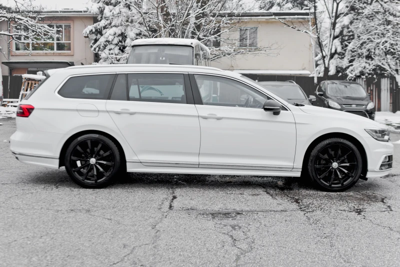 VW Passat 2.0 TDI-RLine-NAVI-DIGITAL COCKPIT-LED-ПАНОРАМА , снимка 8 - Автомобили и джипове - 53354654