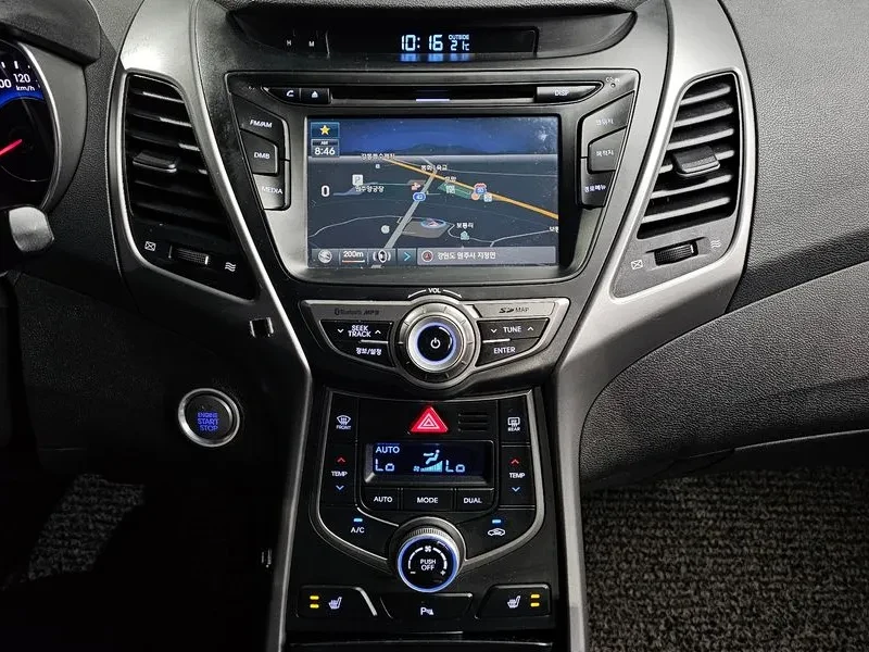 Hyundai Elantra 1.6 GDI MODERN, снимка 12 - Автомобили и джипове - 56304041