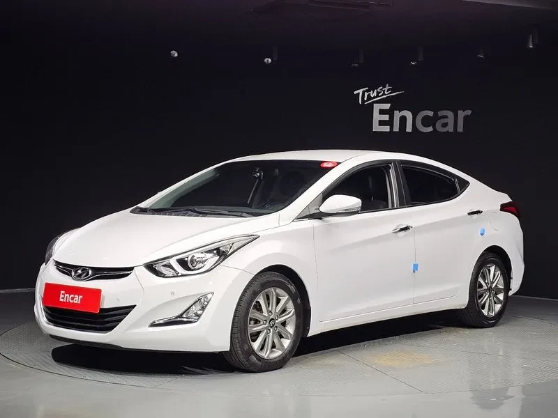 Hyundai Elantra 1.6 GDI MODERN
