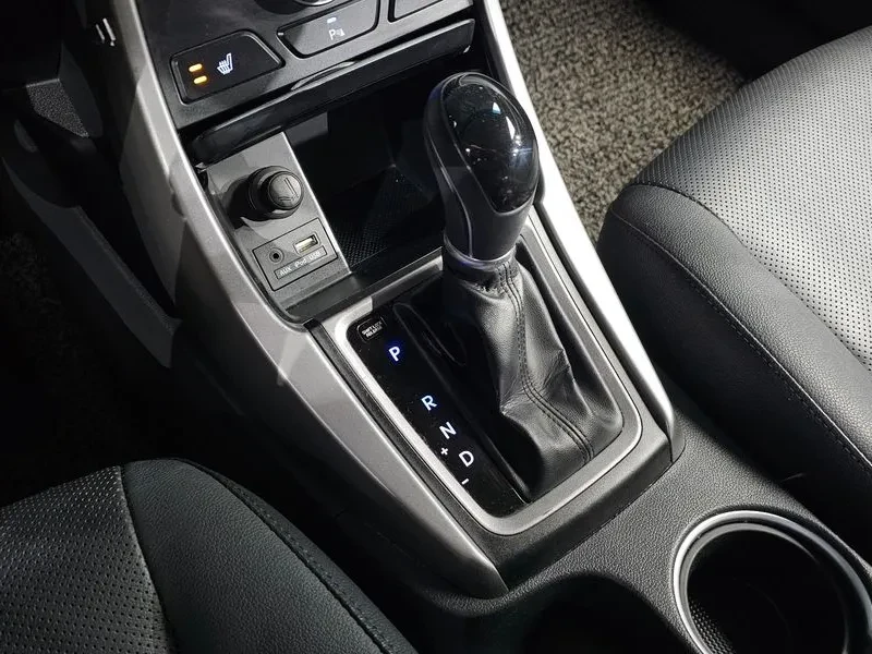 Hyundai Elantra 1.6 GDI MODERN, снимка 9 - Автомобили и джипове - 56304041