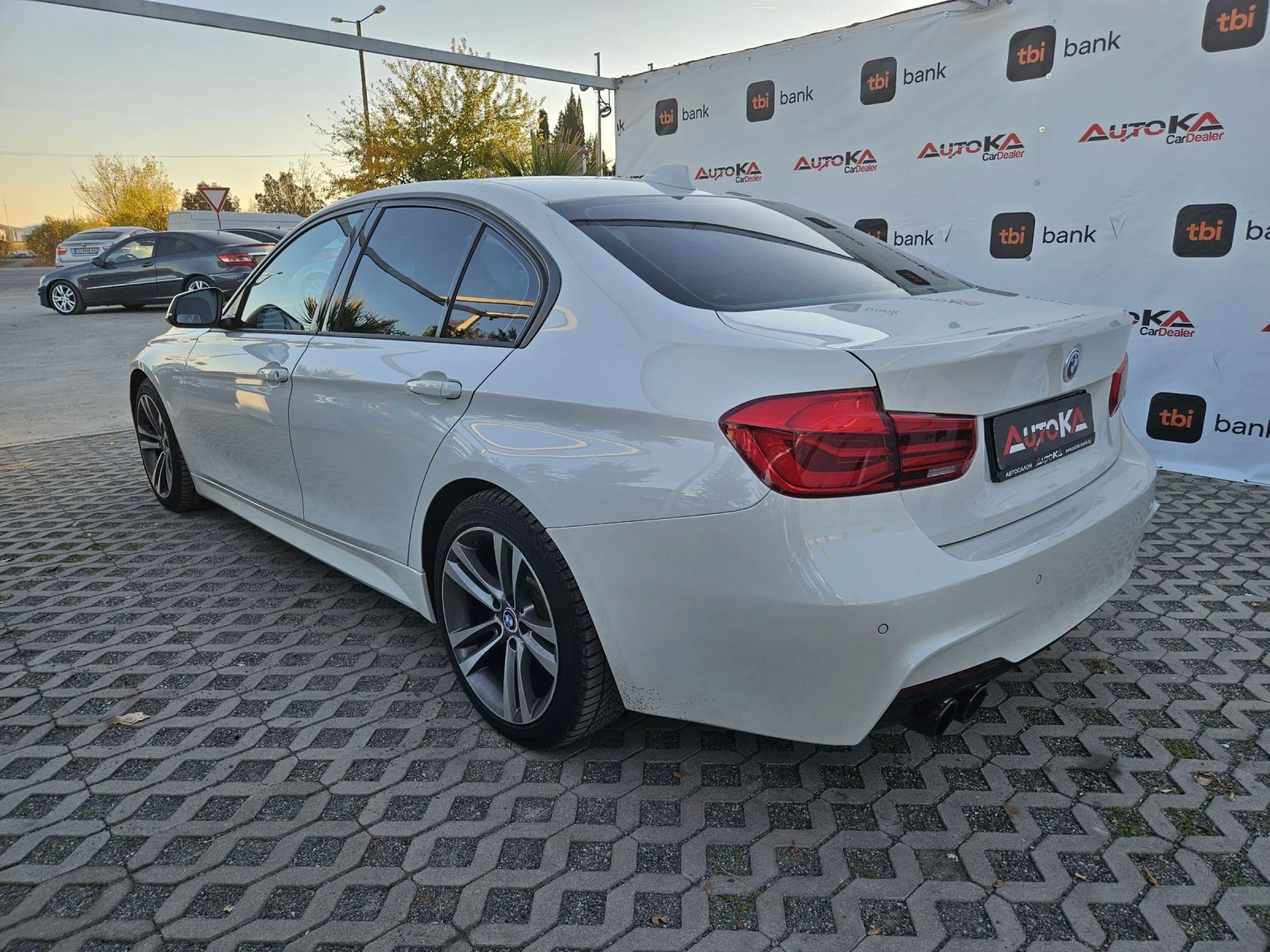 BMW 320 2.0XDrive-184кс= АВТОМАТ= M PACKET= 111.000km= 8ск - изображение 5