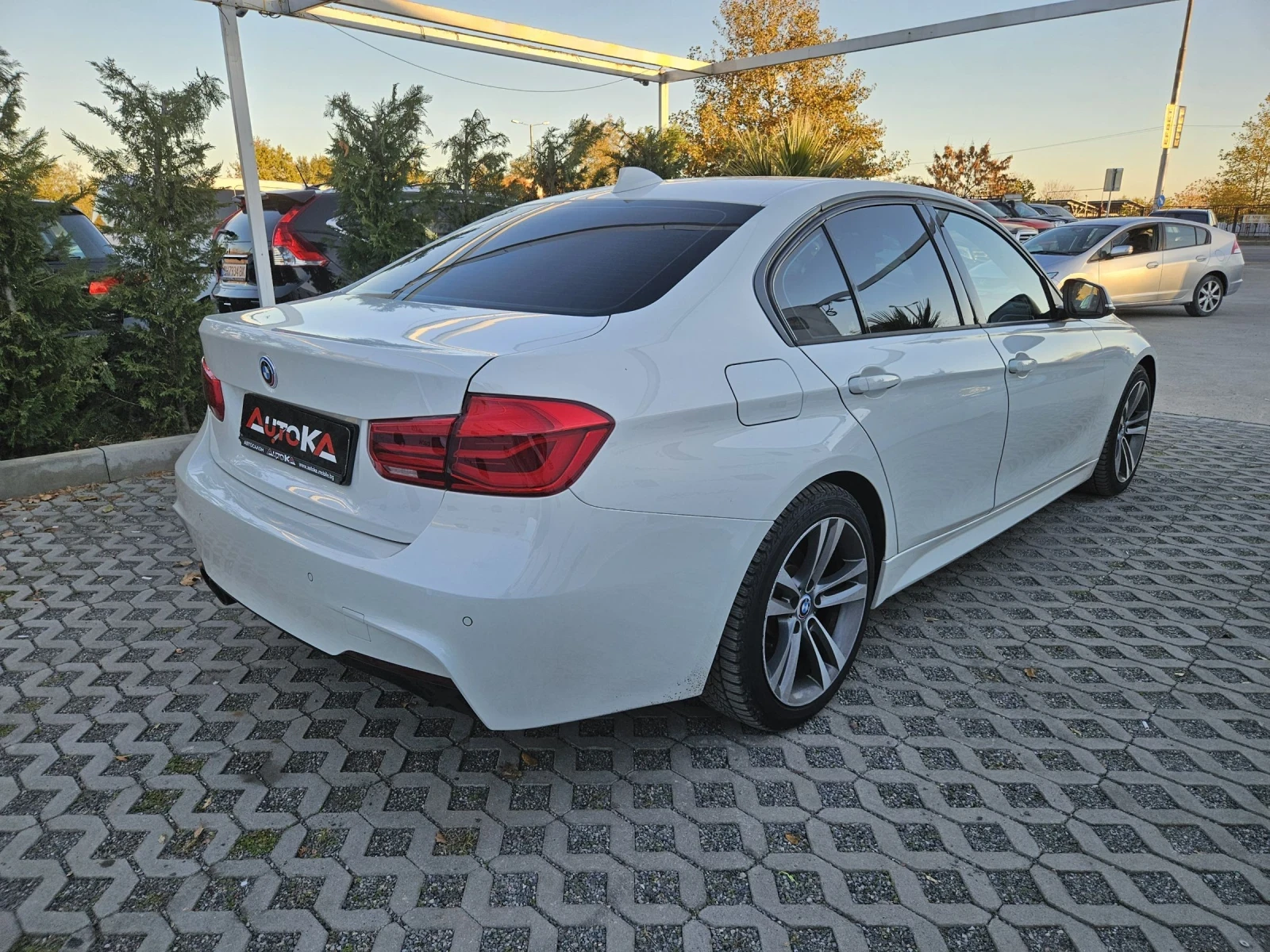 BMW 320 2.0XDrive-184кс= АВТОМАТ= M PACKET= 111.000km= 8ск - изображение 3