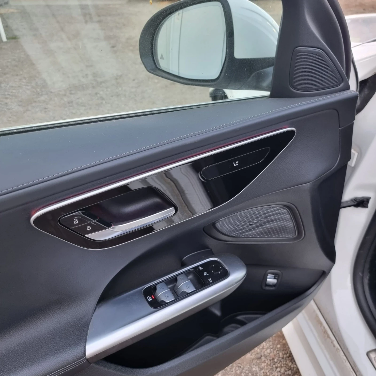 Mercedes-Benz C 300 EQ boost AMG 4 matic  - изображение 8