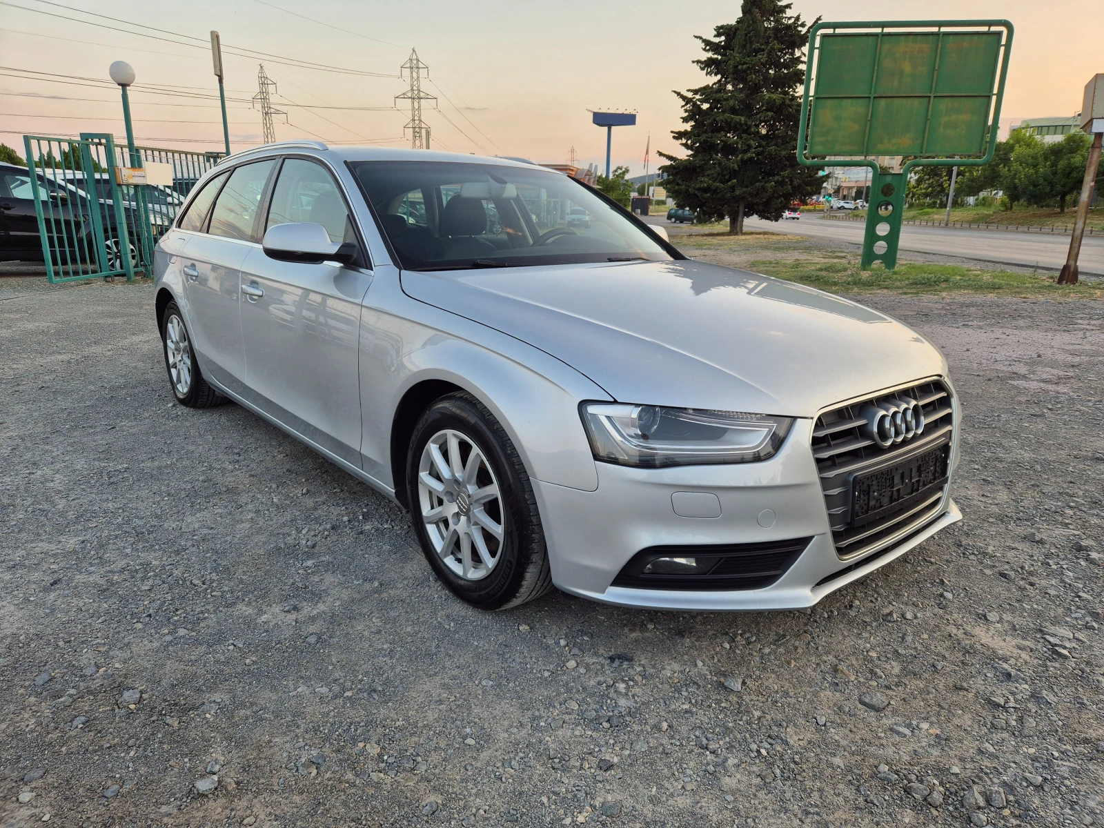 Audi A4 2.0TDI - изображение 7