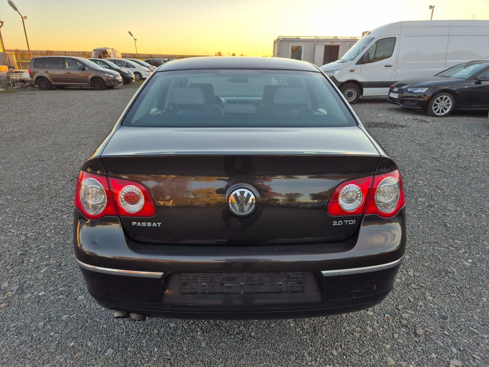 VW Passat Автоматик Седан - изображение 5