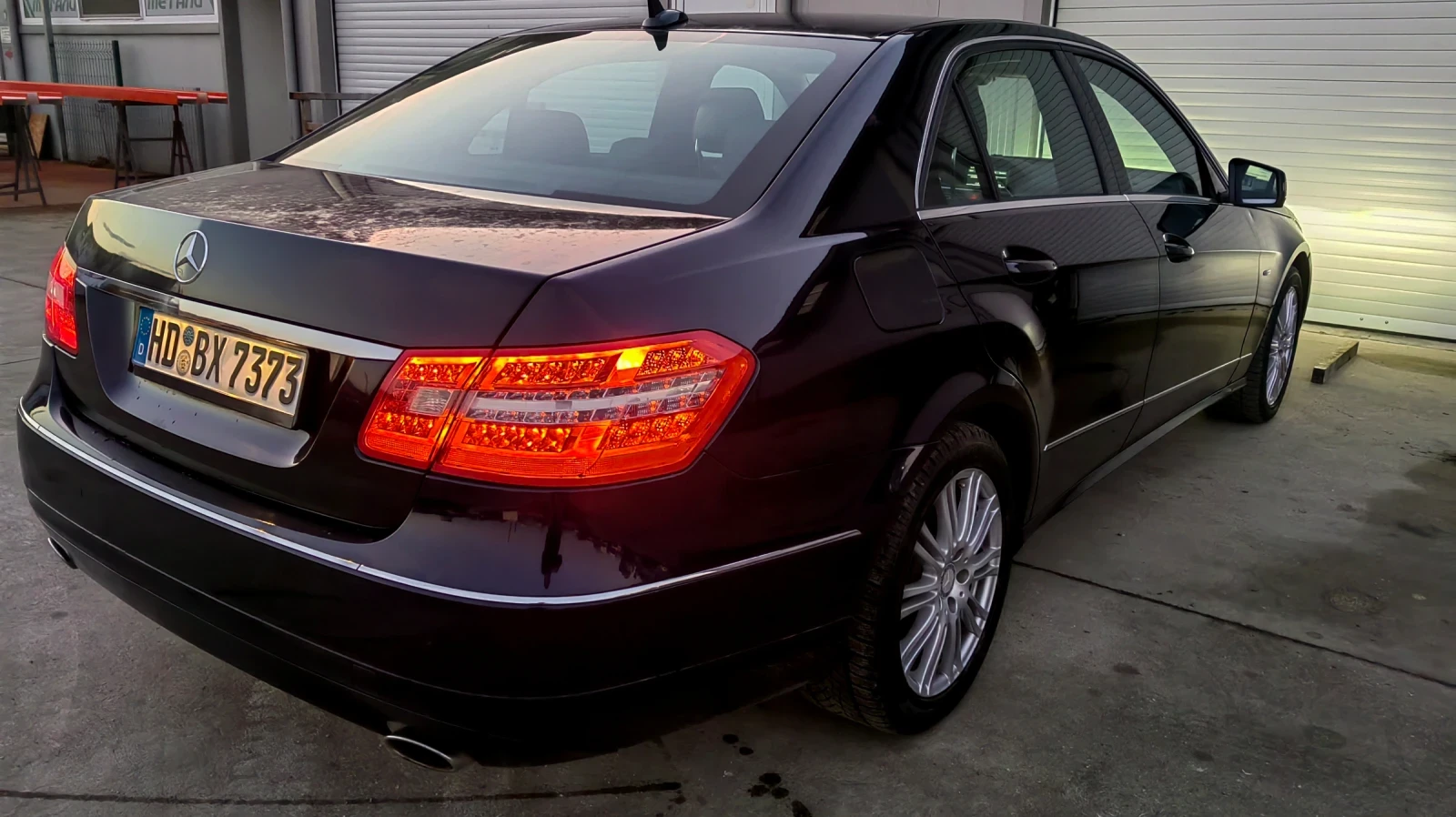 Mercedes-Benz E 350 Много екстри  - изображение 9