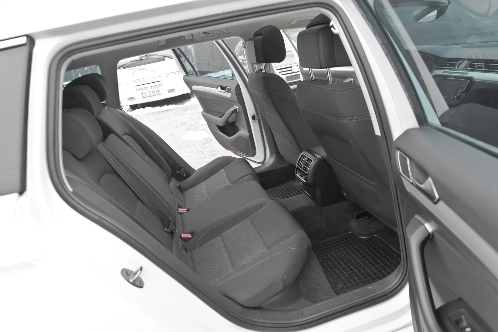 VW Passat 2.0 TDI-RLine-NAVI-DIGITAL COCKPIT-LED-��������  | Mobile.bg � ����������� 11