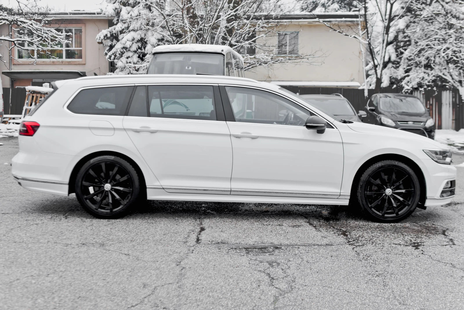 VW Passat 2.0 TDI-RLine-NAVI-DIGITAL COCKPIT-LED-ПАНОРАМА  - изображение 8