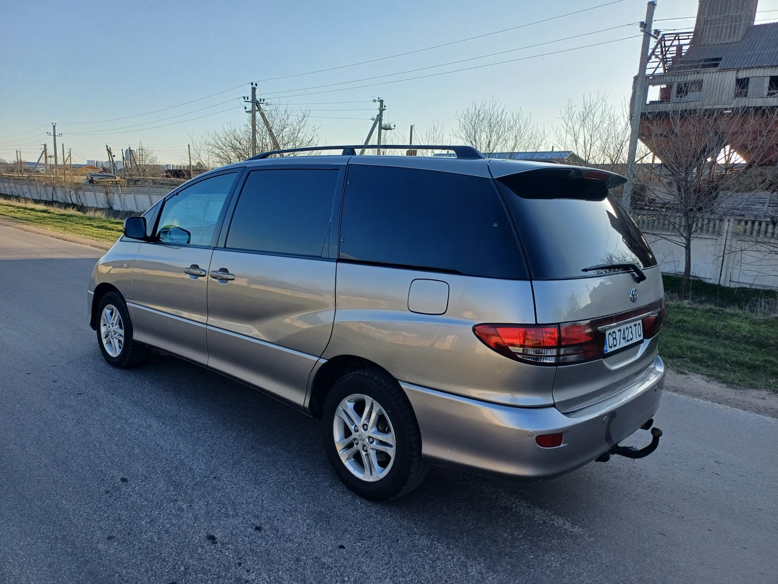 Toyota Previa 2.0 D4D, снимка 4 - Автомобили и джипове - 54141568