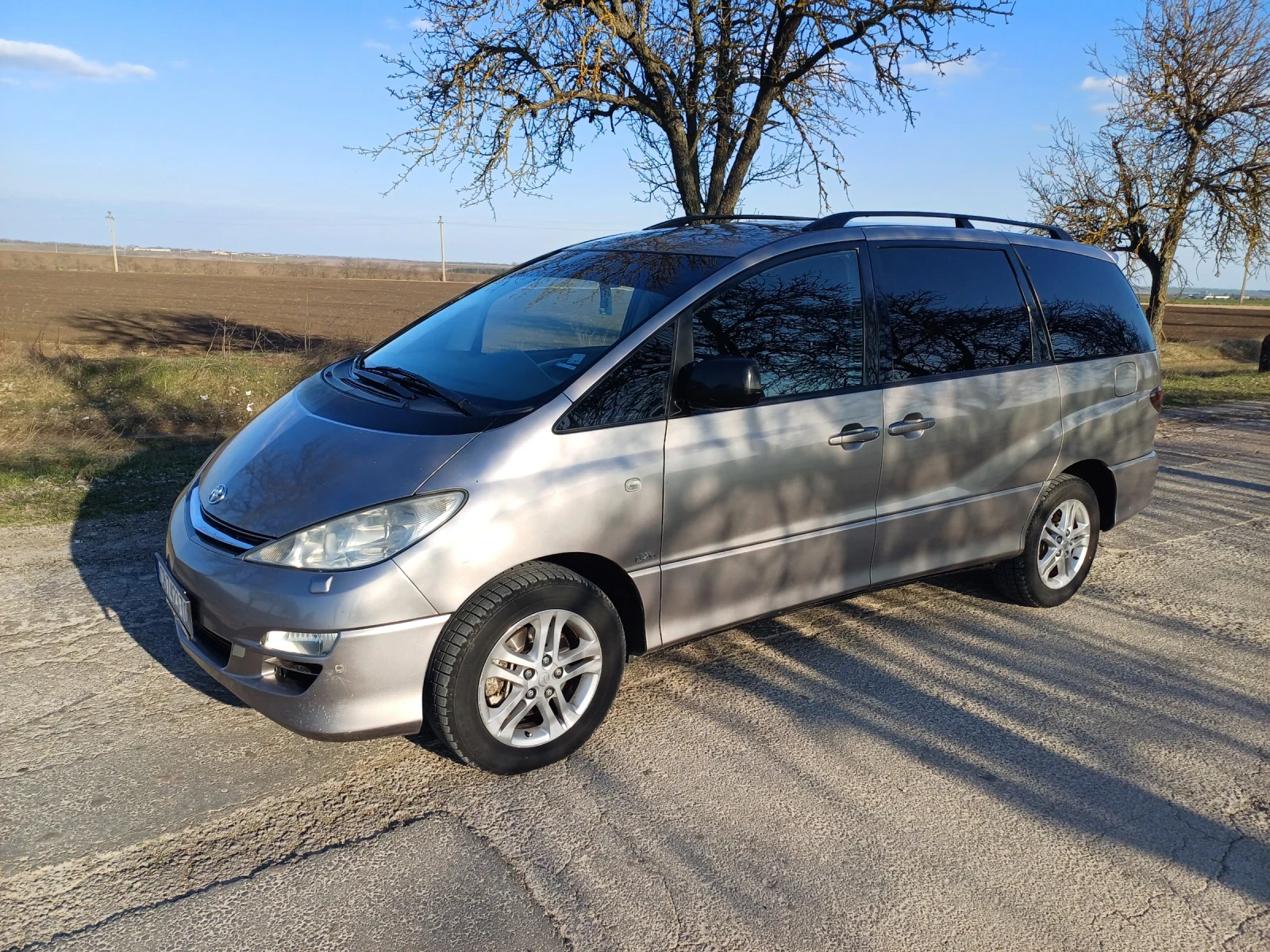 Toyota Previa 2.0 D4D, снимка 11 - Автомобили и джипове - 54141568