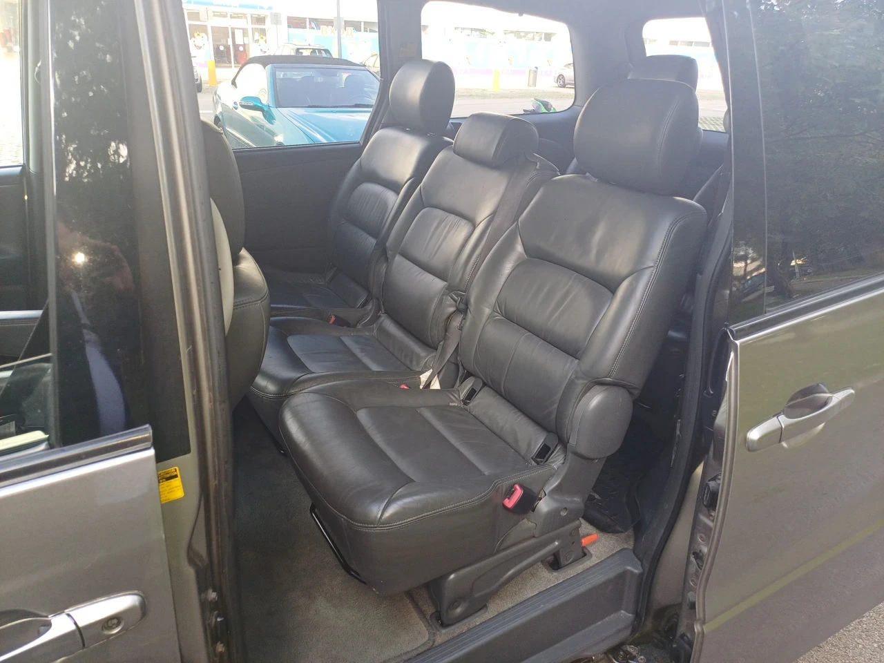 Toyota Previa 2.0 D4D, снимка 16 - Автомобили и джипове - 54141568