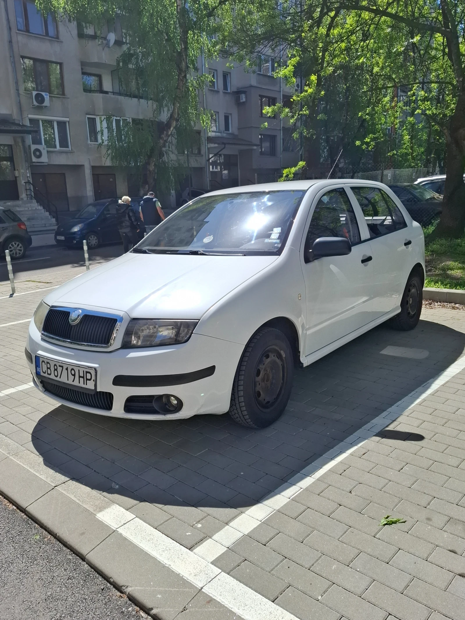 Skoda Fabia, снимка 2 - Автомобили и джипове - 54333830