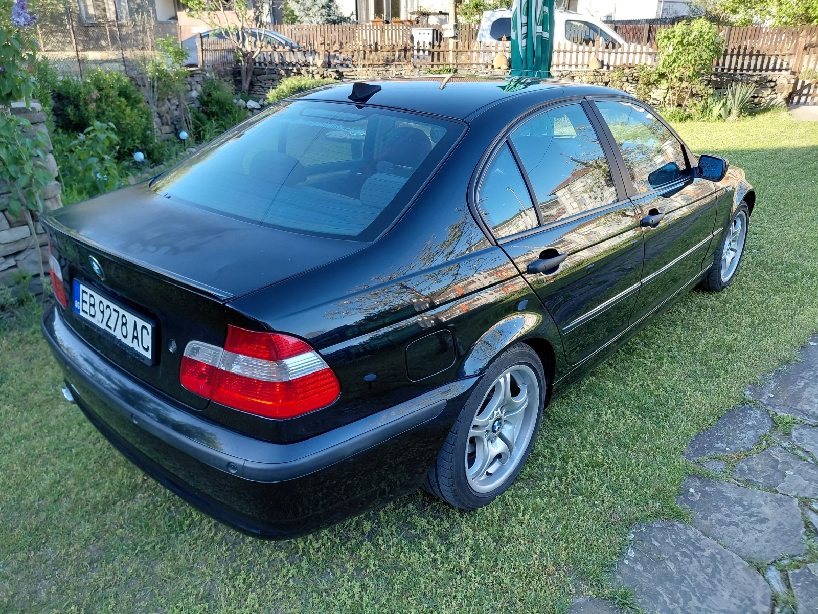 BMW 318 iSE, снимка 3 - Автомобили и джипове - 54346314