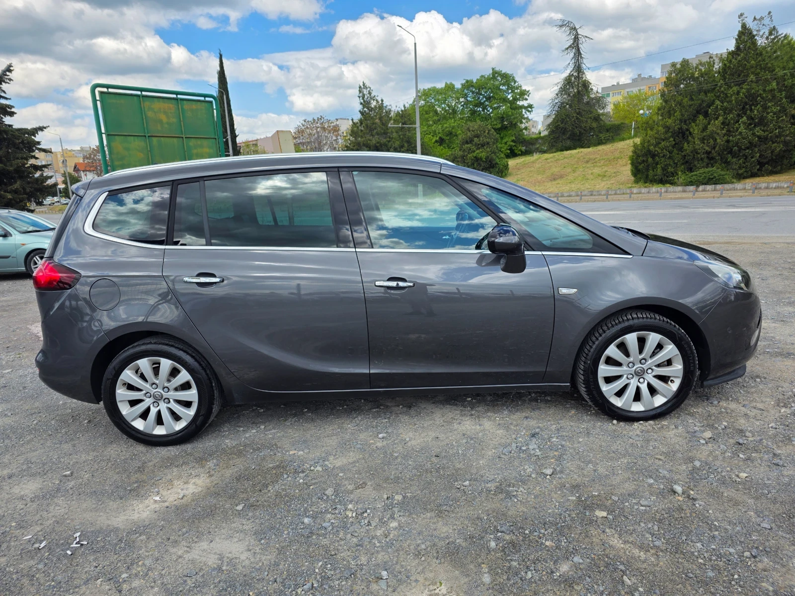 Opel Zafira 2.0 D 130 k.c, снимка 4 - Автомобили и джипове - 54386981