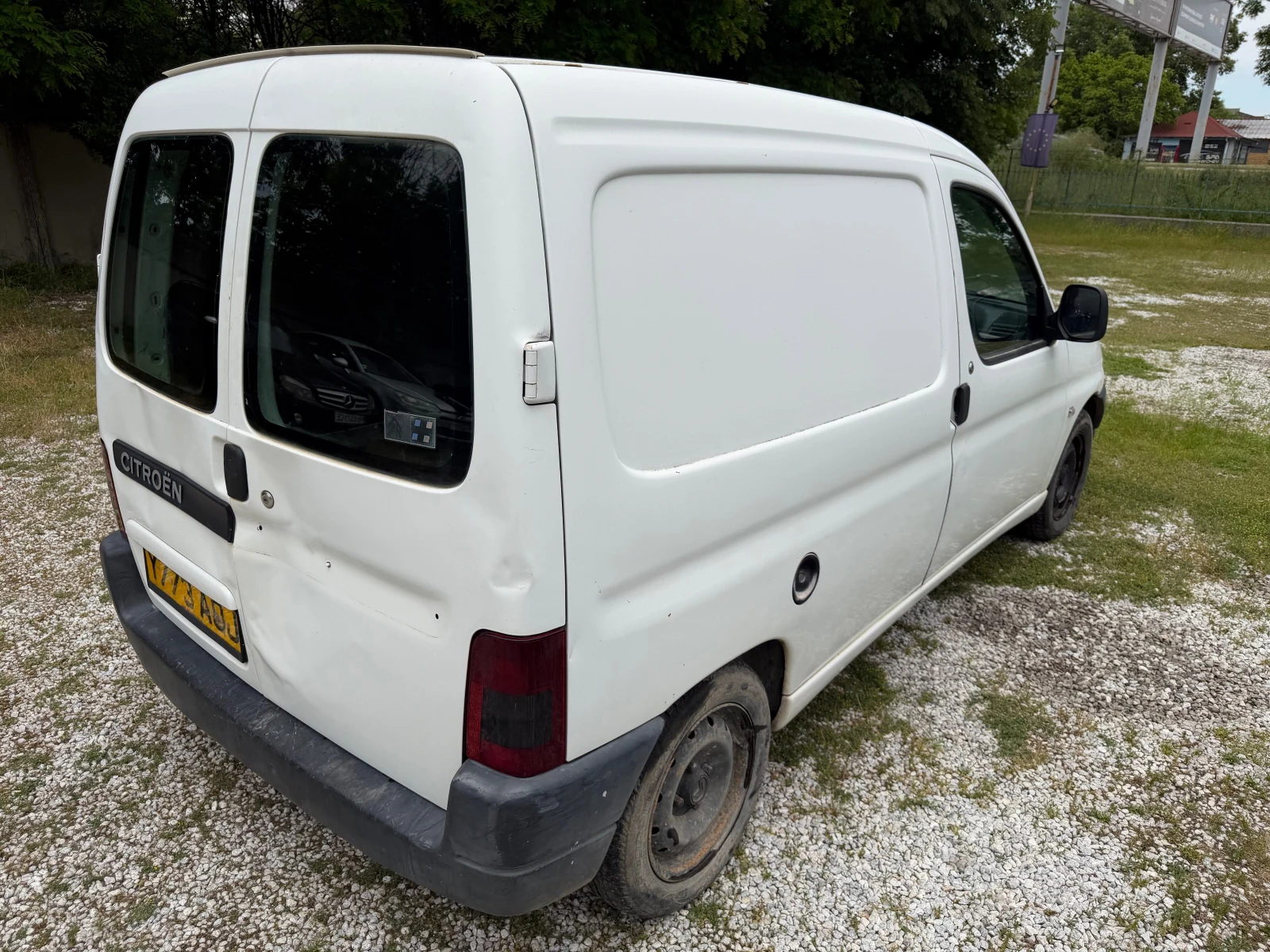 Citroen Berlingo 1.9 D, снимка 5 - Автомобили и джипове - 54611594
