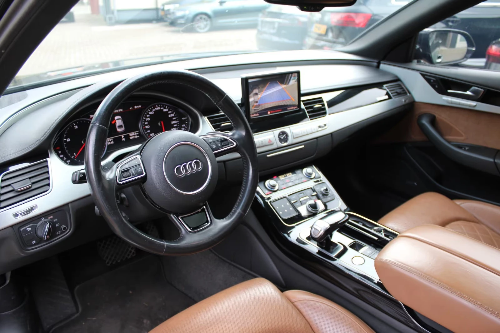Audi A8 3.0TDI/262HP/MATRIX/PANO/CAM/BOSE/MEMO/NAVI/350q, снимка 6 - Автомобили и джипове - 54701659