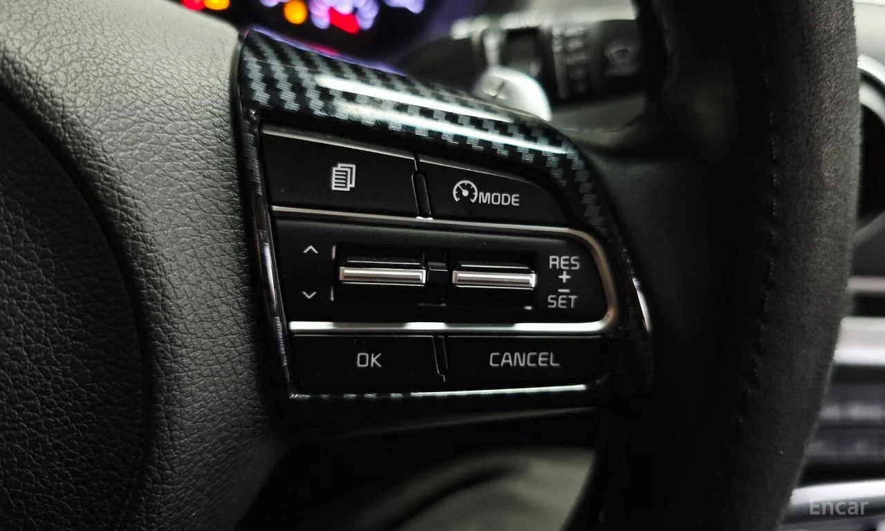 Kia Stinger 2.0* TURBO* 2WD* PLATINUM* ПОДГРЕВ* ОБДУХВАНЕ, снимка 6 - Автомобили и джипове - 54763007