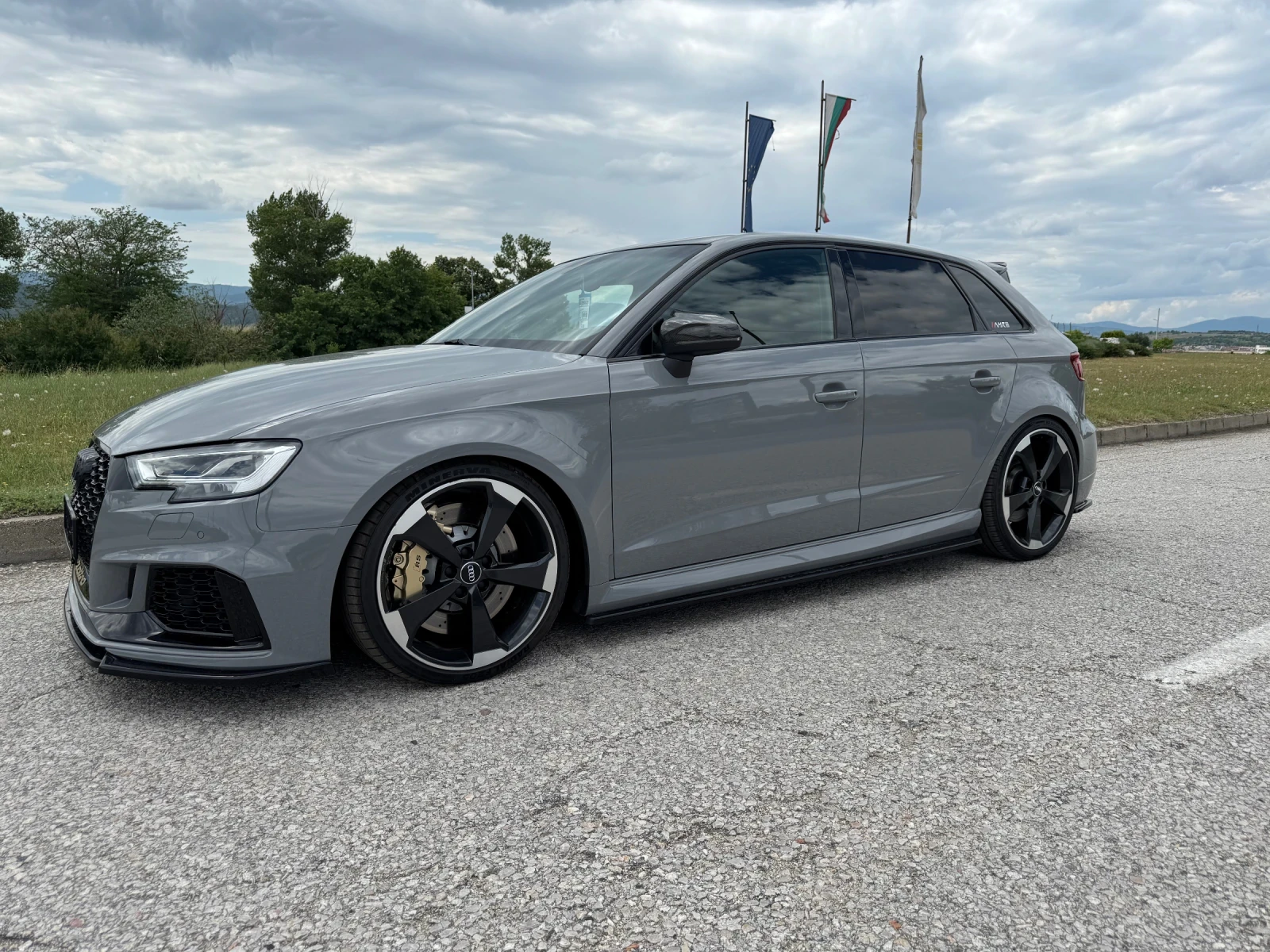 Audi Rs3 Gold Edition Top, снимка 2 - Автомобили и джипове - 54783621