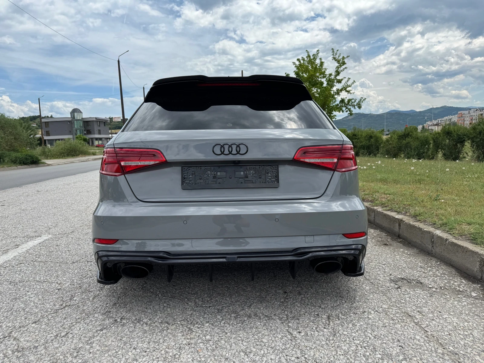 Audi Rs3 Gold Edition Top, снимка 4 - Автомобили и джипове - 54783621
