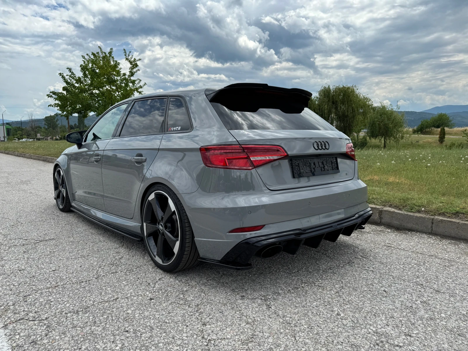 Audi Rs3 Gold Edition Top, снимка 3 - Автомобили и джипове - 54783621