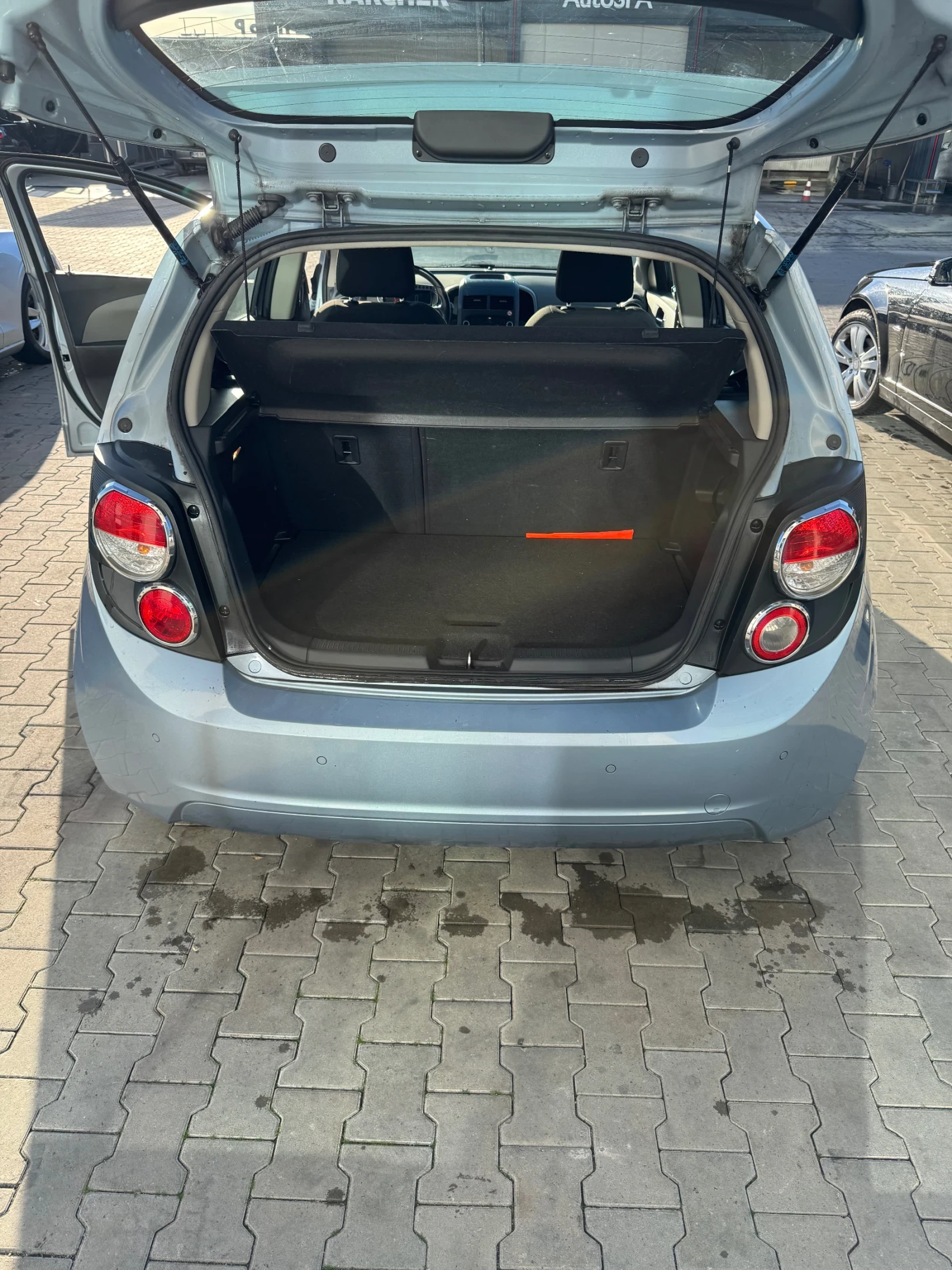 Chevrolet Aveo, снимка 10 - Автомобили и джипове - 54875702