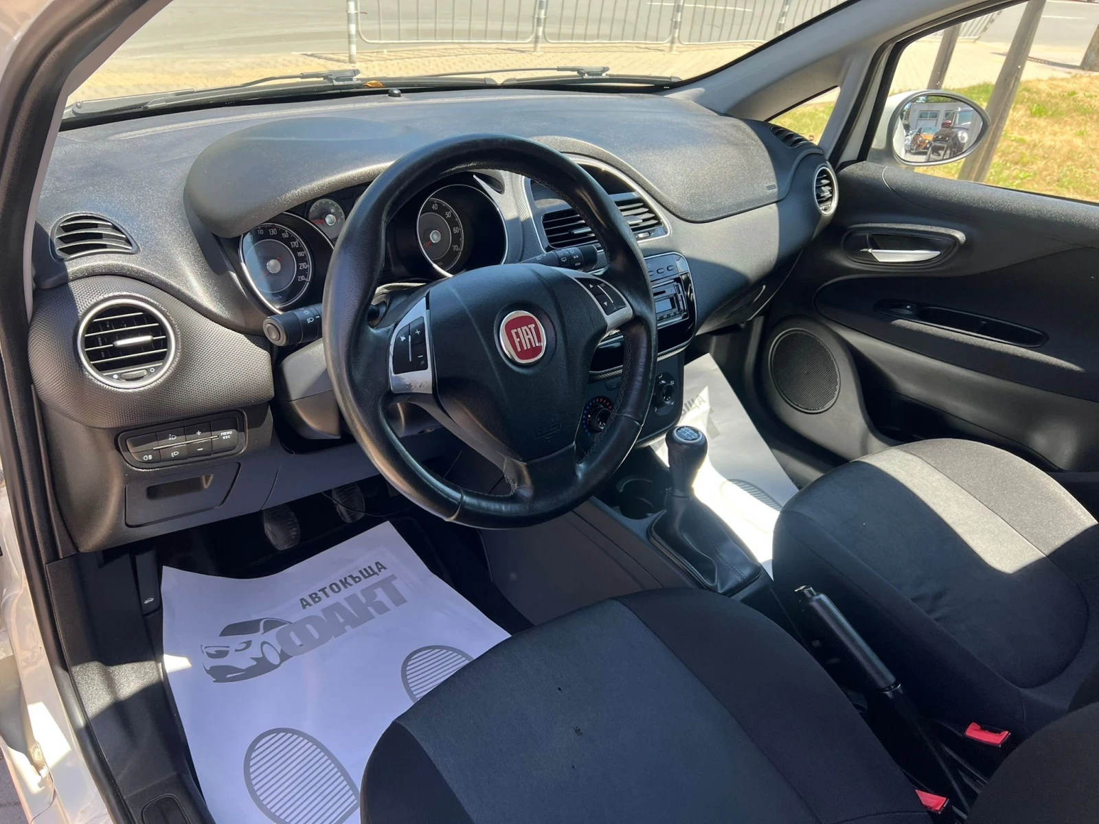 Fiat Punto 1.3JTD/EURO.5B, снимка 7 - Автомобили и джипове - 54976778