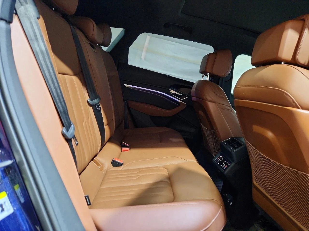 Audi E-Tron Chronos, снимка 11 - Автомобили и джипове - 55240978