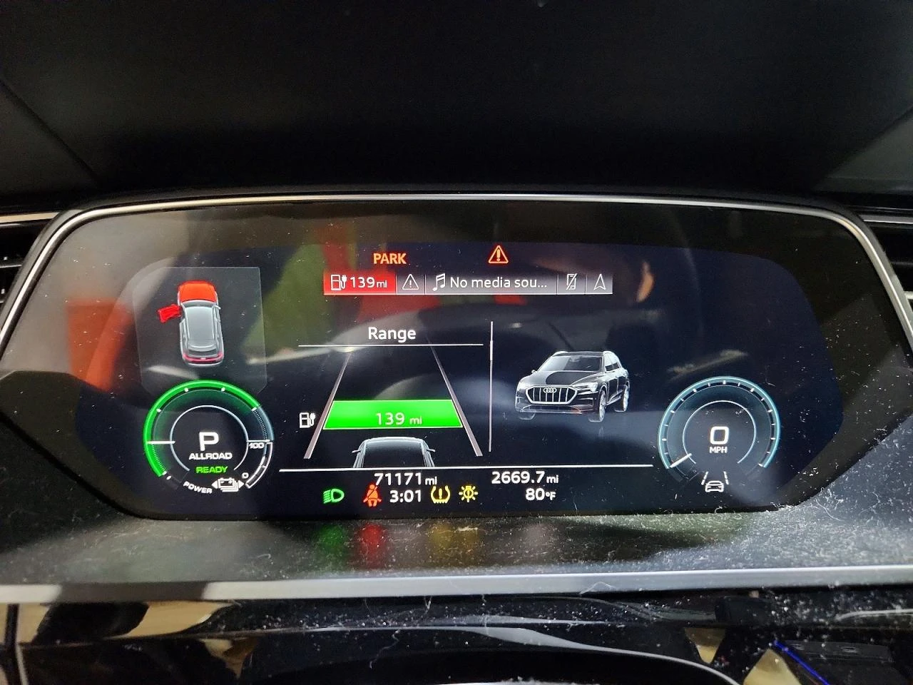 Audi E-Tron Chronos, снимка 9 - Автомобили и джипове - 55240978