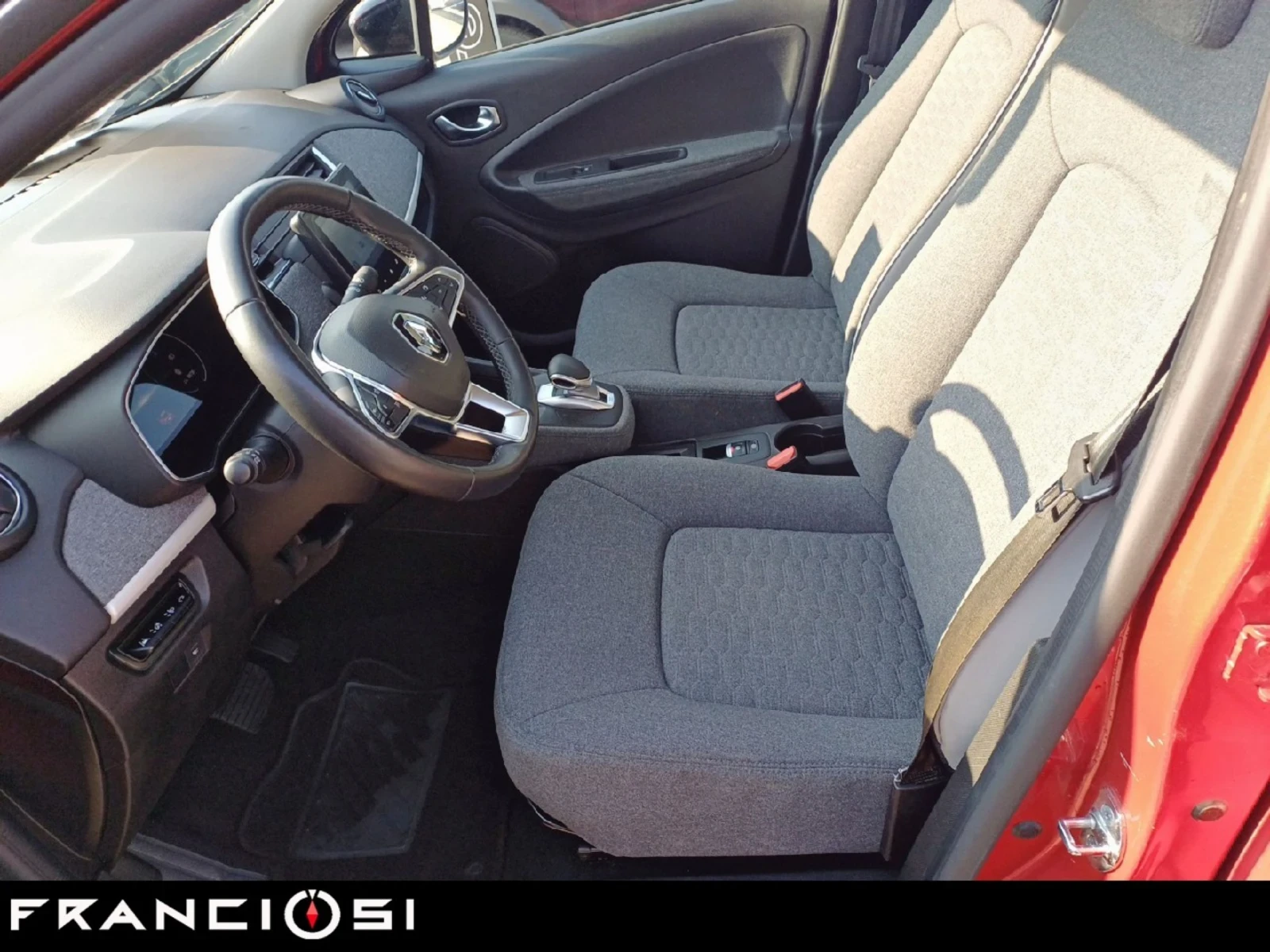 Renault Zoe 52kWh, снимка 6 - Автомобили и джипове - 55322844