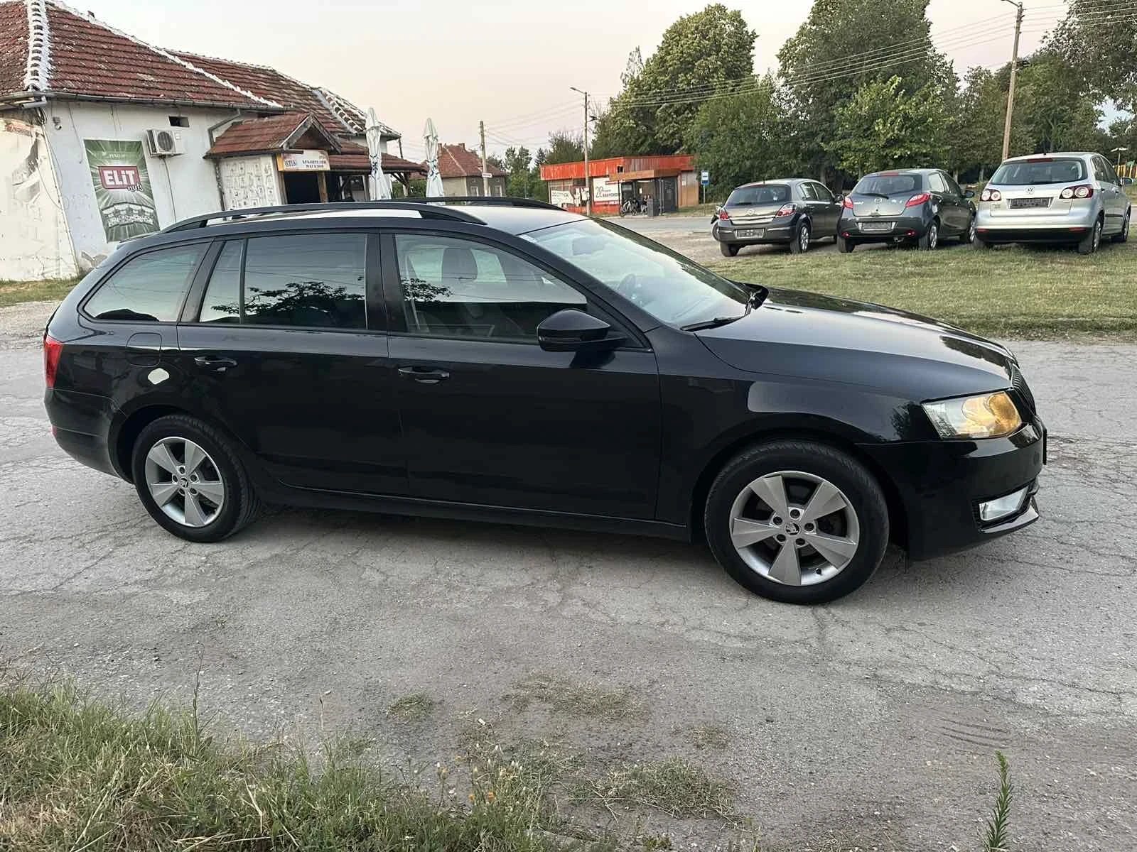 Skoda Octavia 1.6 D, снимка 9 - Автомобили и джипове - 55502695