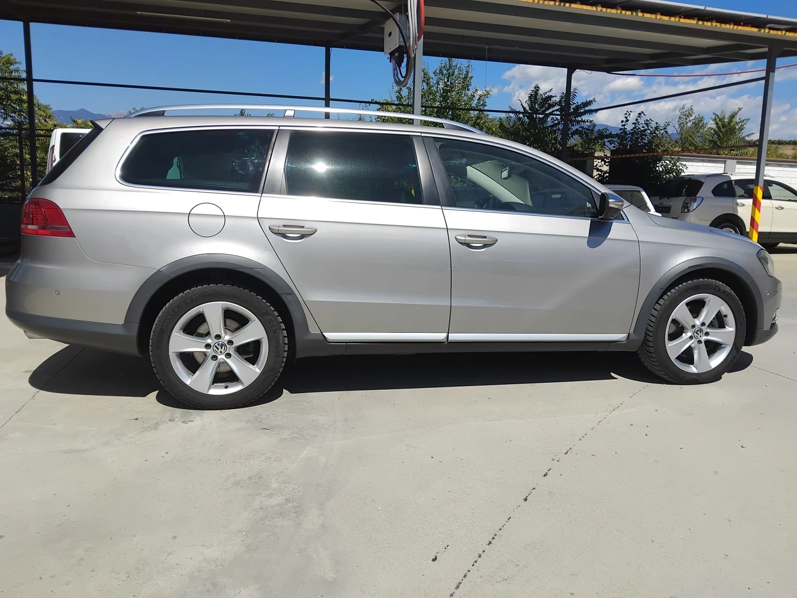 VW Passat 2.0 tdi Alltrack, снимка 3 - Автомобили и джипове - 55835599