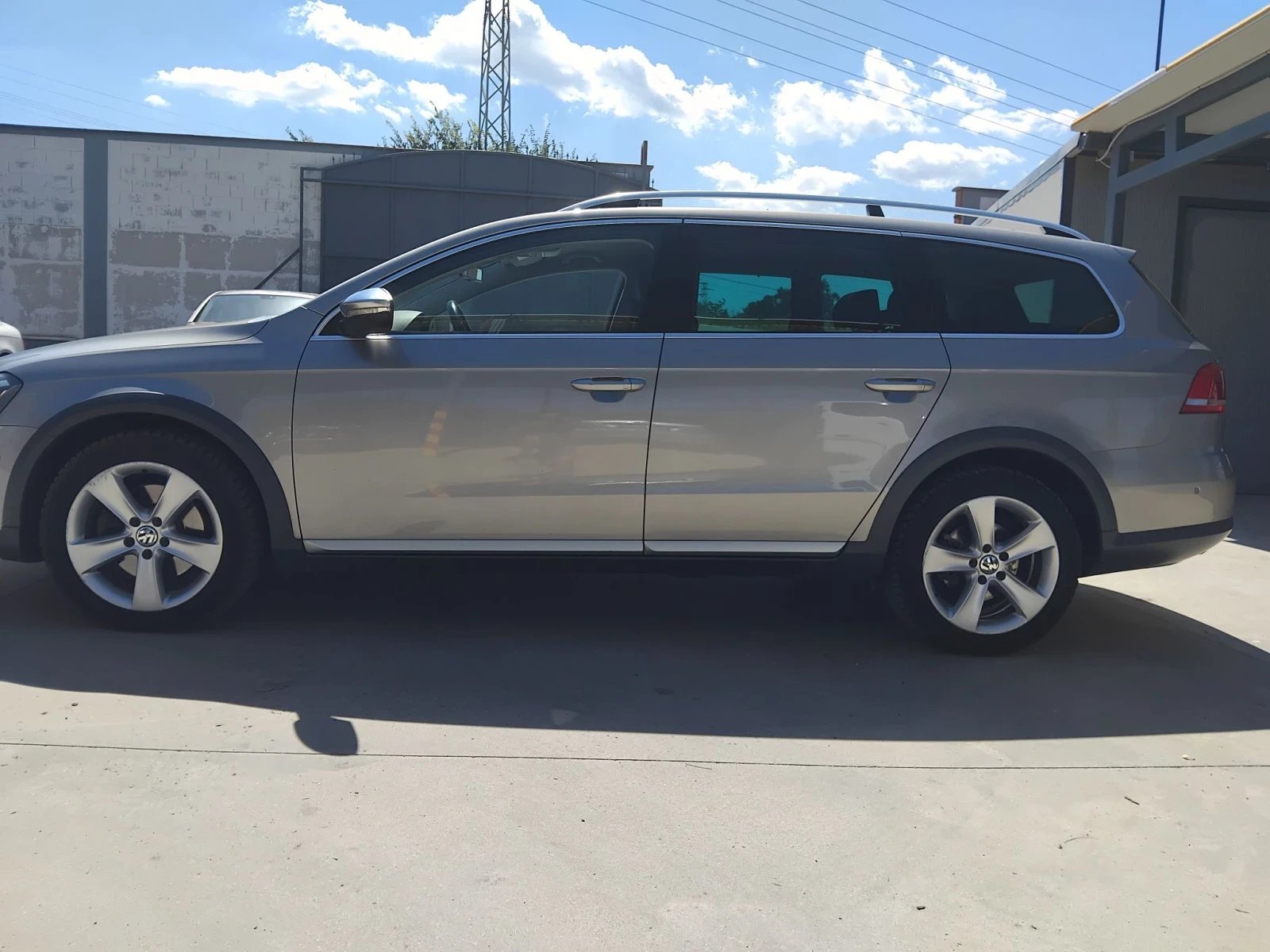 VW Passat 2.0 tdi Alltrack, снимка 5 - Автомобили и джипове - 55835599