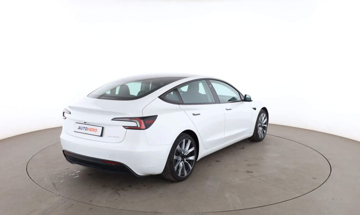 Tesla Model 3 SOH 93 | HIGHLAND | DUAL MOTOR | 75KWh, снимка 5 - Автомобили и джипове - 56320586