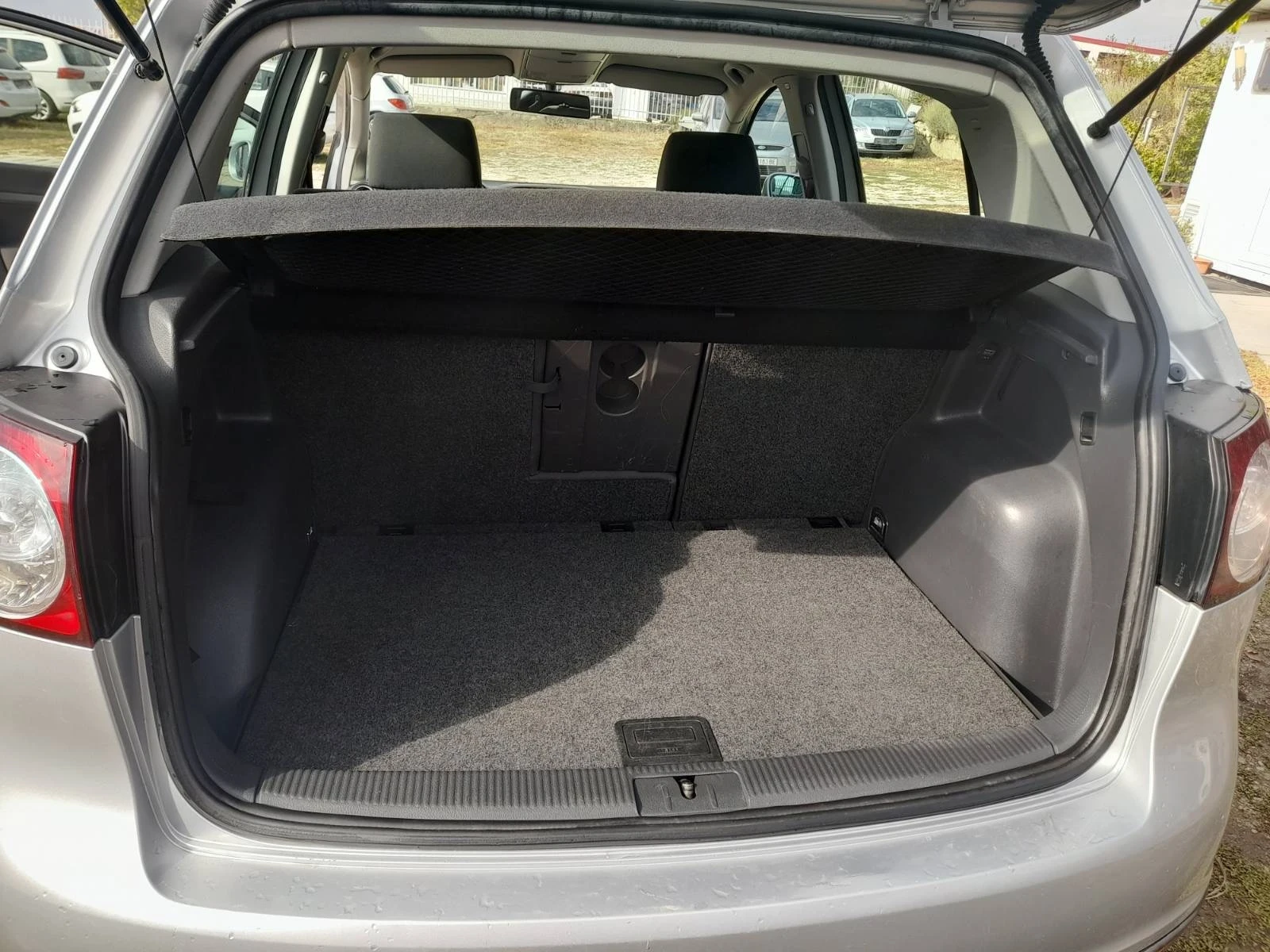 VW Golf Plus 1.9 TDI, снимка 13 - Автомобили и джипове - 56620709
