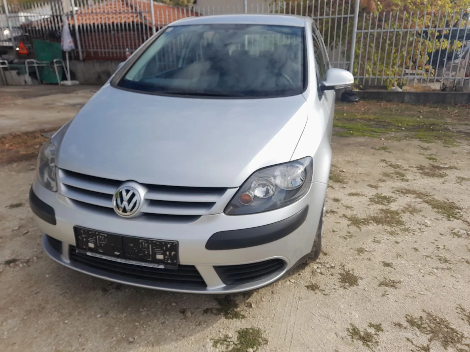 VW Golf Plus 1.9 TDI, снимка 3 - Автомобили и джипове - 56620709