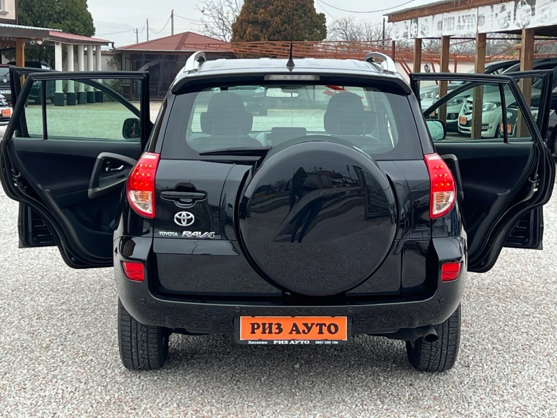 Toyota Rav4 2.2D4D* 6SK* 136KS* 100%KM* ЛИЗИНГ, снимка 8 - Автомобили и джипове - 48245987