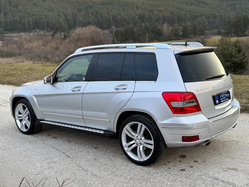 Mercedes-Benz GLK 4matic* панорама* кожа* , снимка 4 - Автомобили и джипове - 53556865