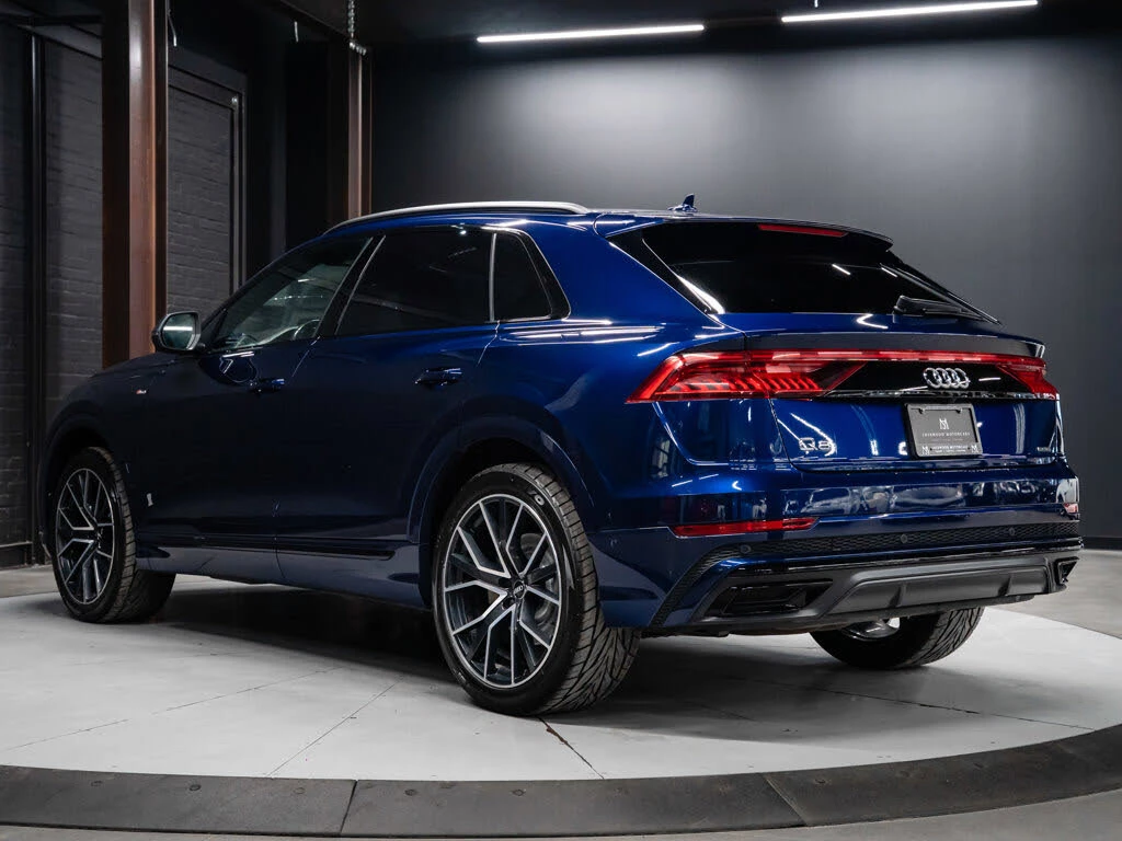 Audi Q8 TECHNIK S-Line* Обдух* BANG&OLUFSEN* 360* Ambient* - изображение 6