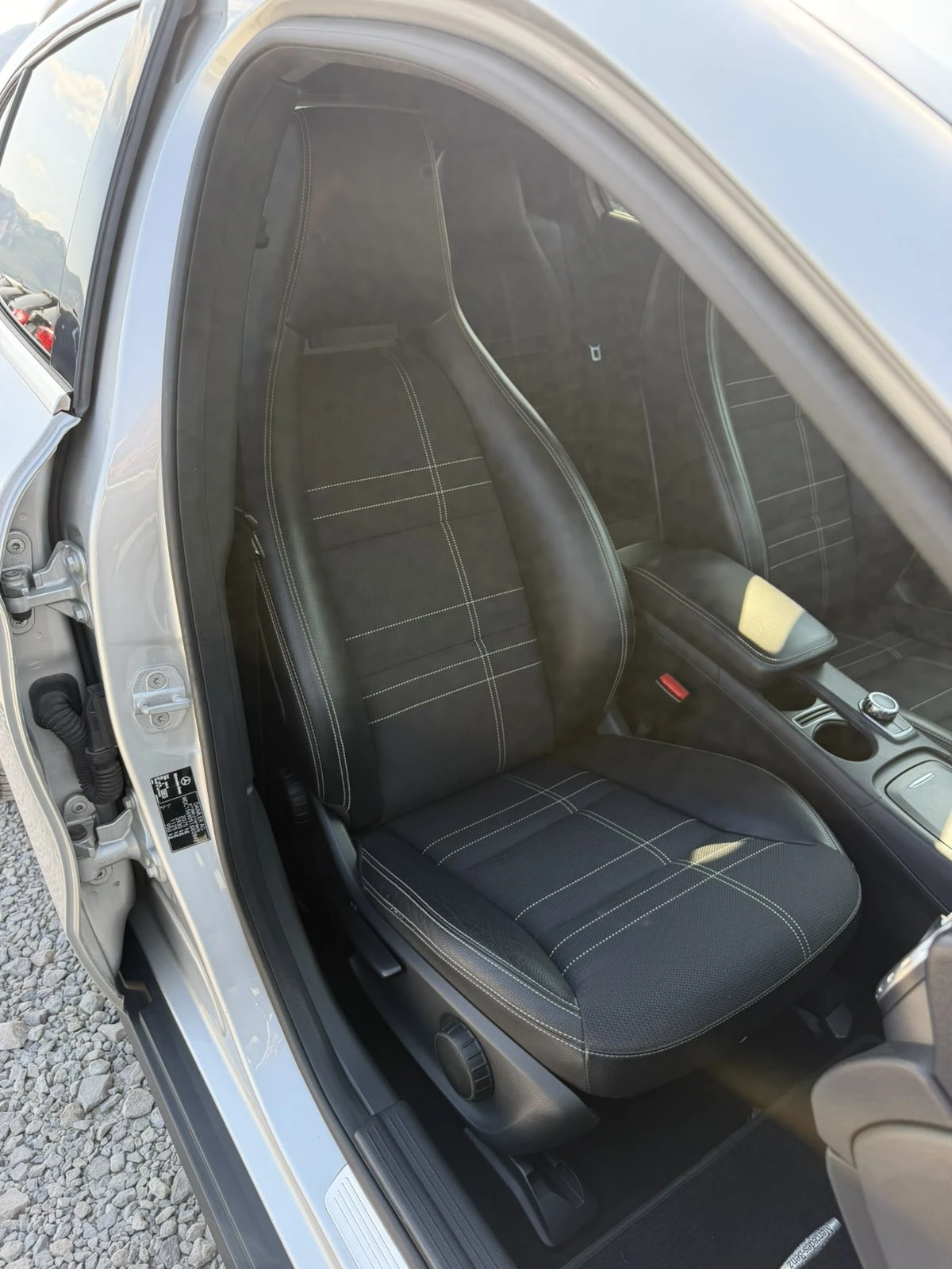 Mercedes-Benz GLA 220 4matic, снимка 12 - Автомобили и джипове - 52638935