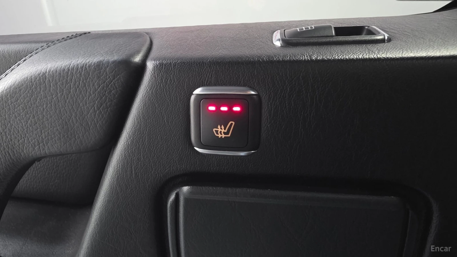 Mercedes-Benz G 350 4MATIC* ПОДГРЕВ* ОБДУХВАНЕ* ШИБИДАХ* LED* NAVI* , снимка 16 - Автомобили и джипове - 55464459