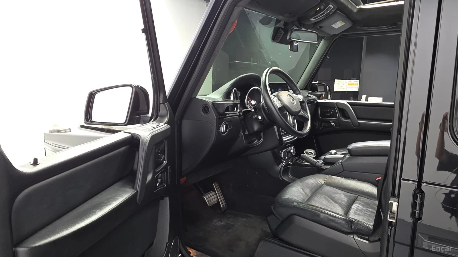 Mercedes-Benz G 350 4MATIC* ПОДГРЕВ* ОБДУХВАНЕ* ШИБИДАХ* LED* NAVI* , снимка 9 - Автомобили и джипове - 55464459