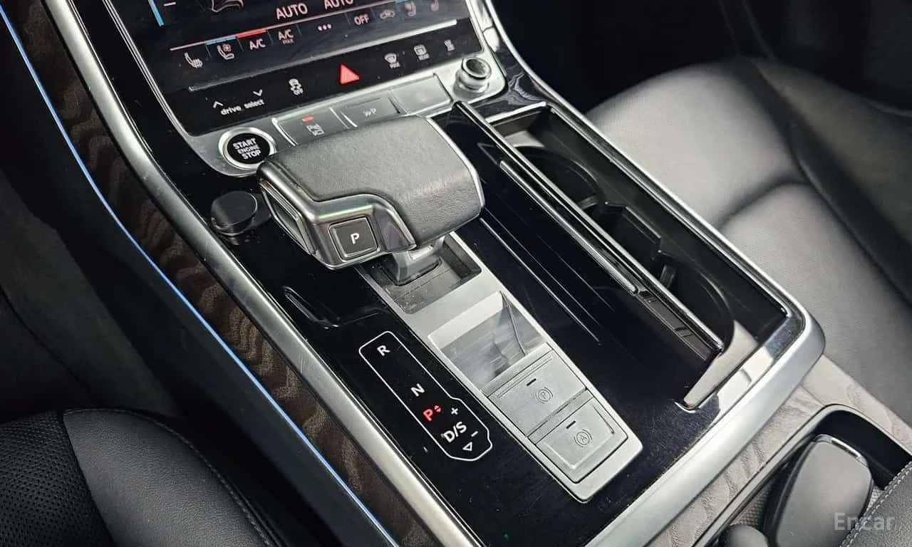 Audi Q7 45 TDI Quattro /ОБДУХВАНЕ/ПАНОРАМА/ДИСТРОНИК/360, снимка 9 - Автомобили и джипове - 55618696