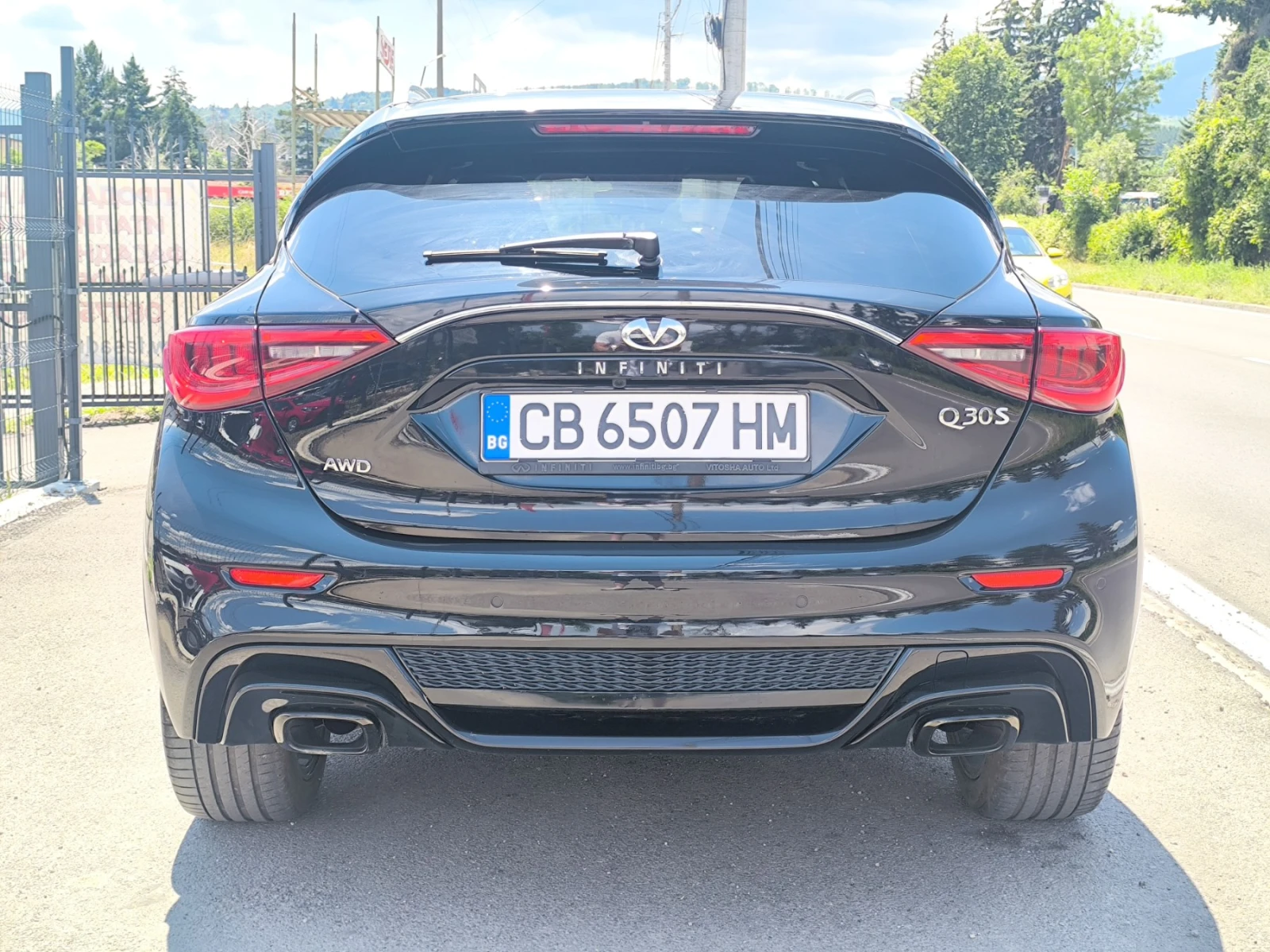 Infiniti Q30 SPORT, снимка 5 - Автомобили и джипове - 55671247