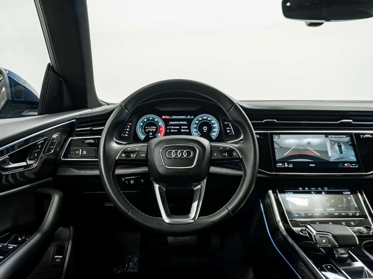 Audi Q8 * TECHNIK * S-LINE * Фиксирана цена до БГ * CARFAX, снимка 9 - Автомобили и джипове - 56256601