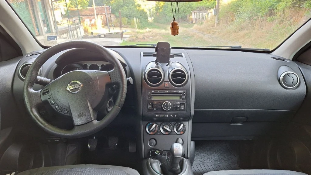 Nissan Qashqai, снимка 5 - Автомобили и джипове - 56477550