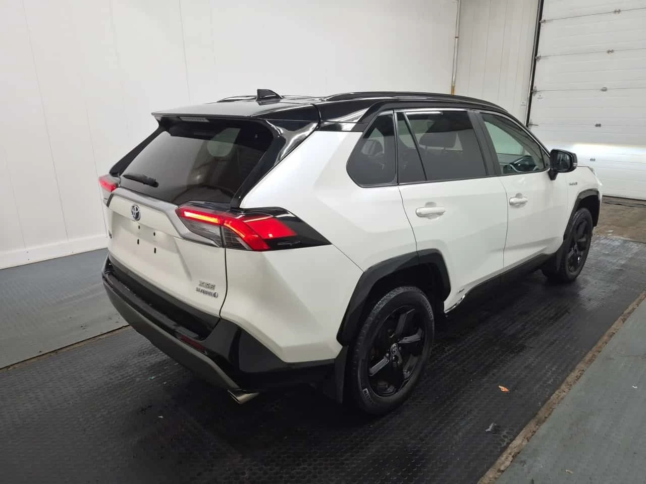 Toyota Rav4 * Awd Hybrid Xse * CARFAX *  | Mobile.bg � ����������� 2