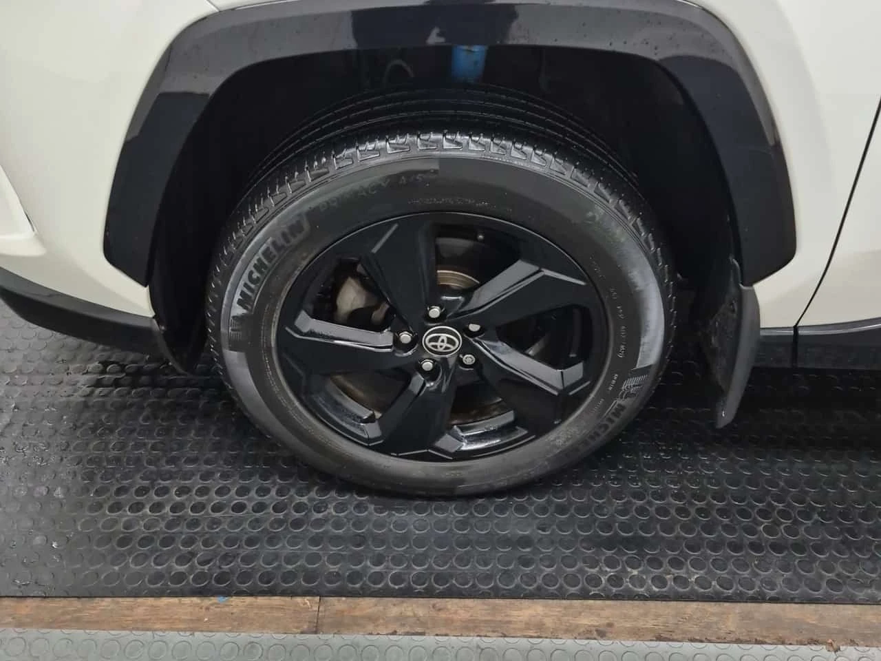 Toyota Rav4 * Awd Hybrid Xse * CARFAX *  | Mobile.bg � ����������� 4