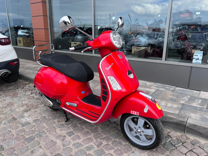 Vespa 300 250, снимка 2 - Мотоциклети и мототехника - 45762729