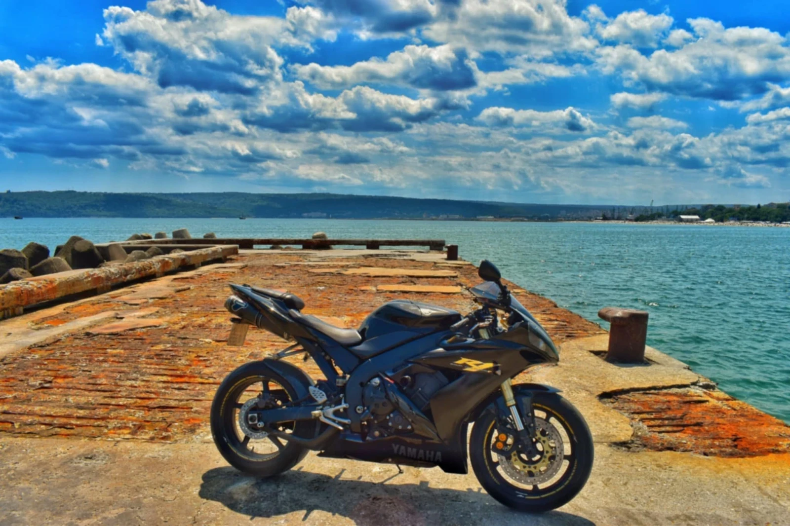 Yamaha YZF-R1  - изображение 3